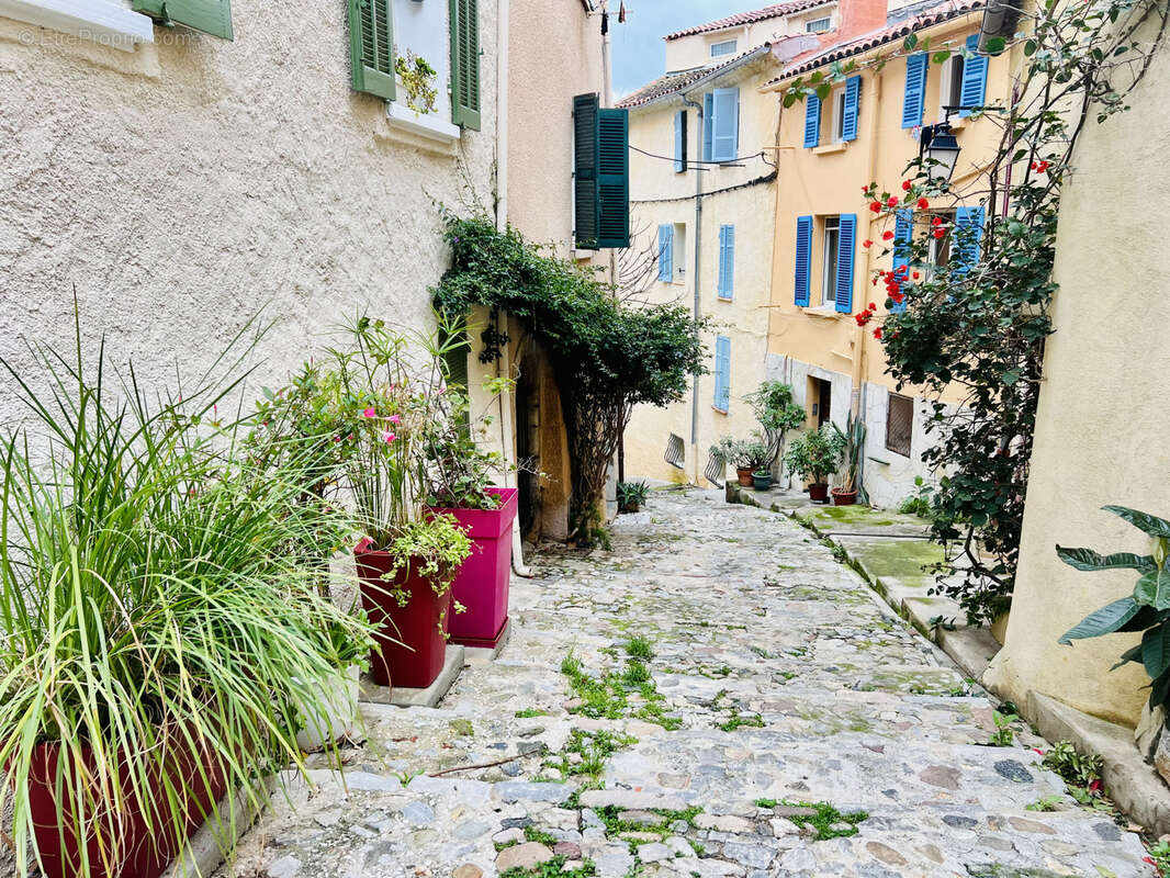 Appartement à HYERES
