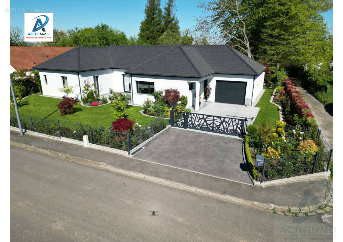 Maison à SAINT-GEORGES-DES-GROSEILLERS