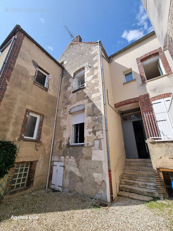 Appartement à BRIENON-SUR-ARMANCON