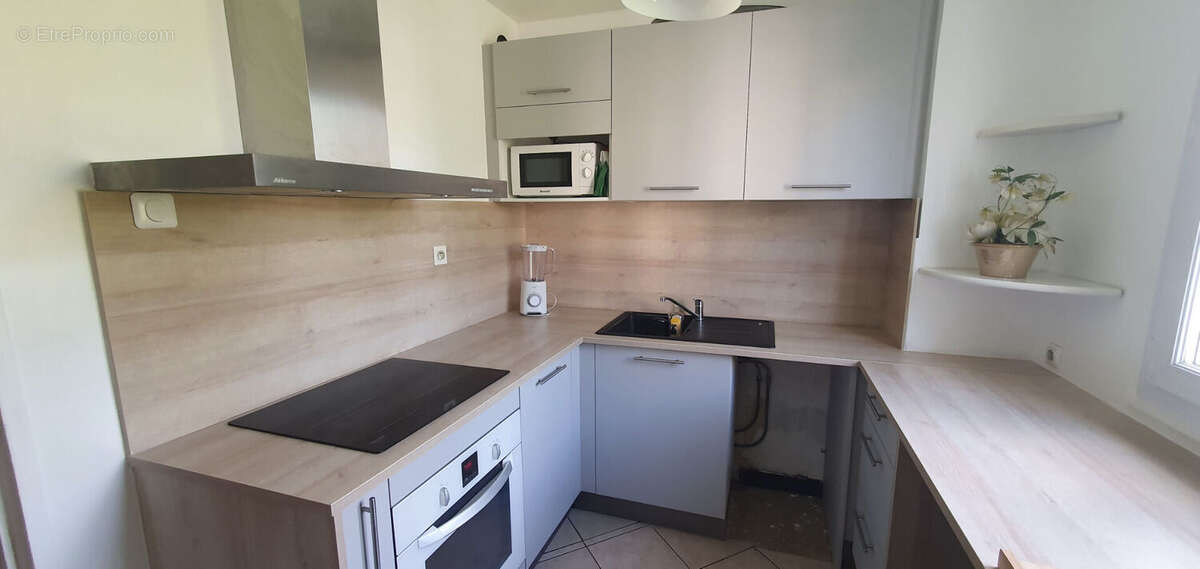 Appartement à L&#039;HAY-LES-ROSES