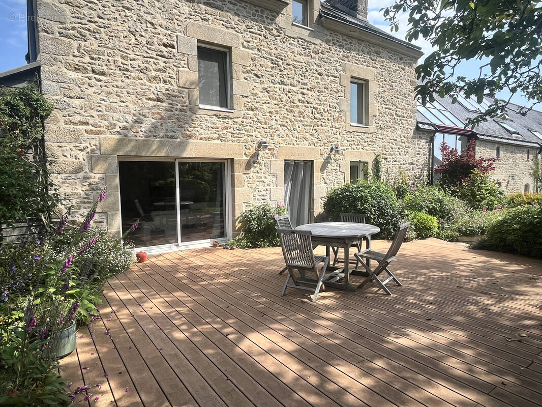 Maison à LOCMINE