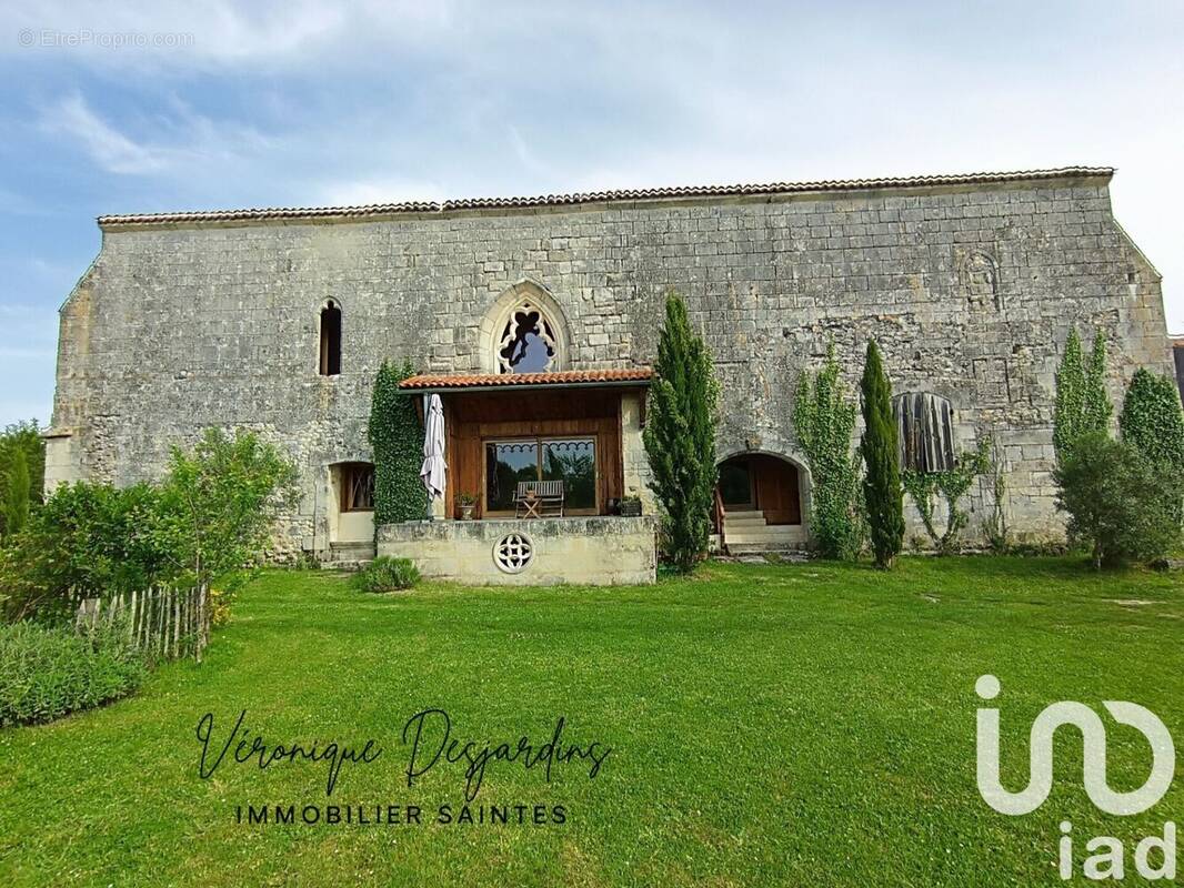 Photo 1 - Maison à SAINTES