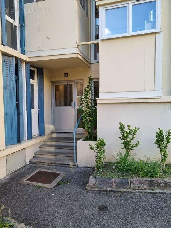 Appartement à LYON-8E