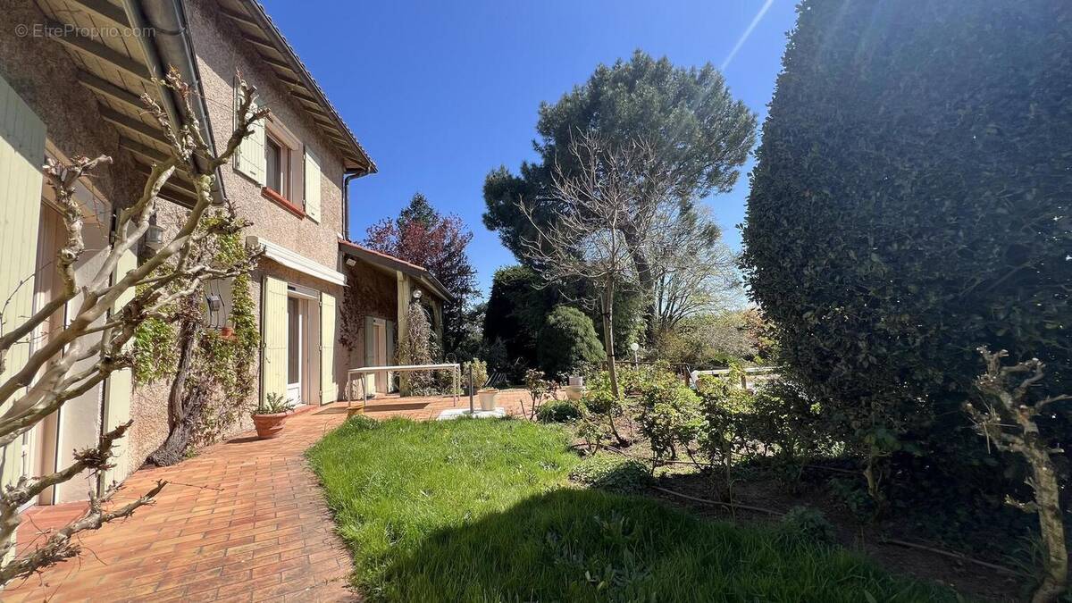 Photo 1 - Maison à MARCY-L&#039;ETOILE