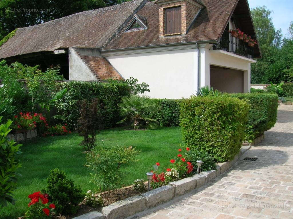 Maison à FONTAINEBLEAU