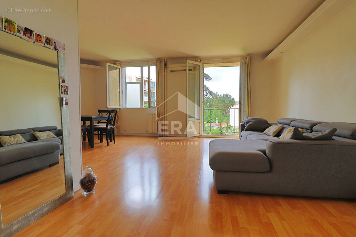 Appartement à MARSEILLE-10E