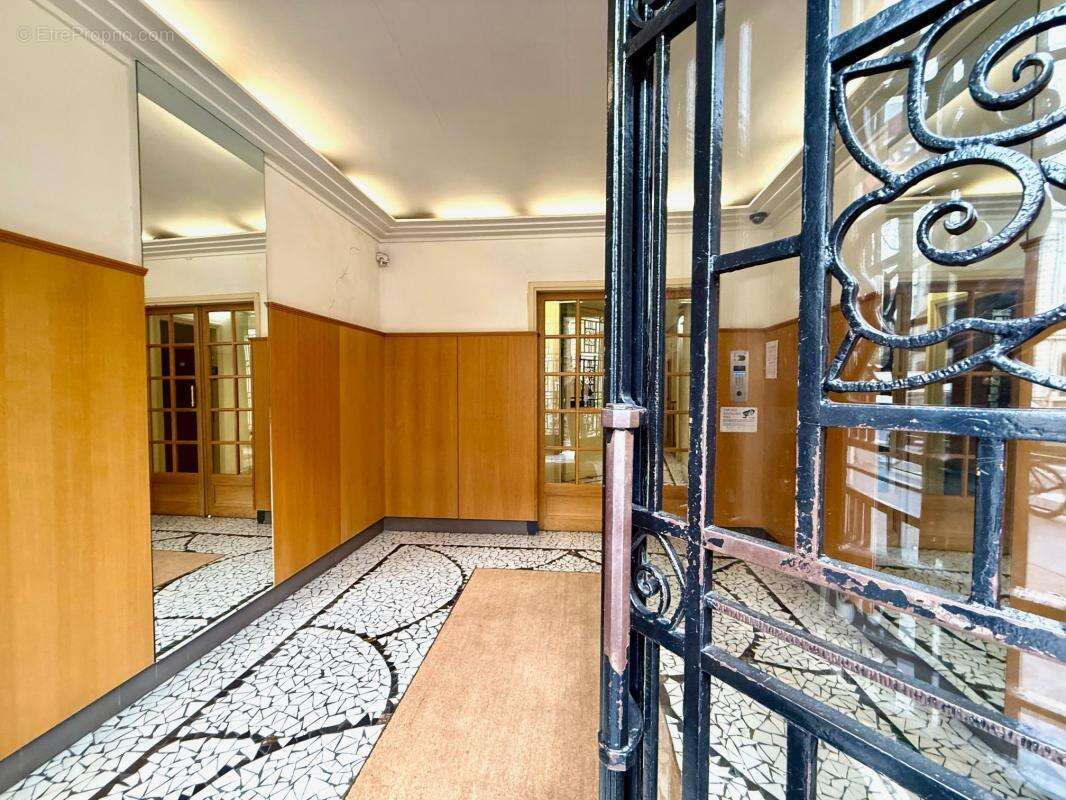Appartement à PARIS-19E