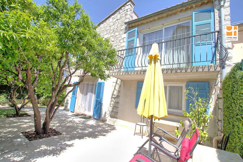 Maison à CAGNES-SUR-MER