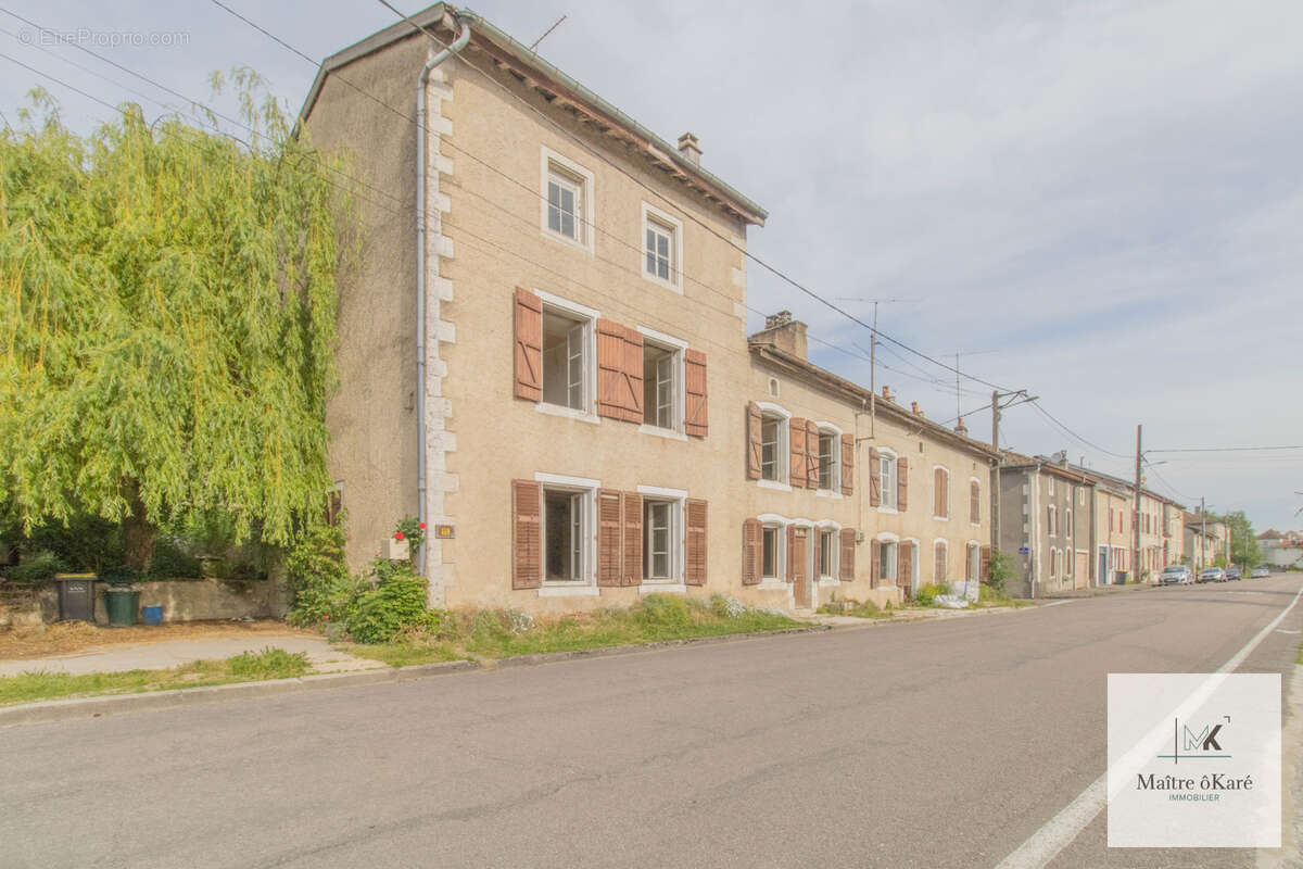 Maison à MAXEY-SUR-VAISE