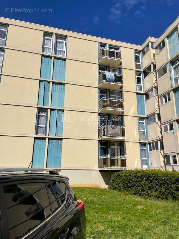 Appartement à LYON-8E