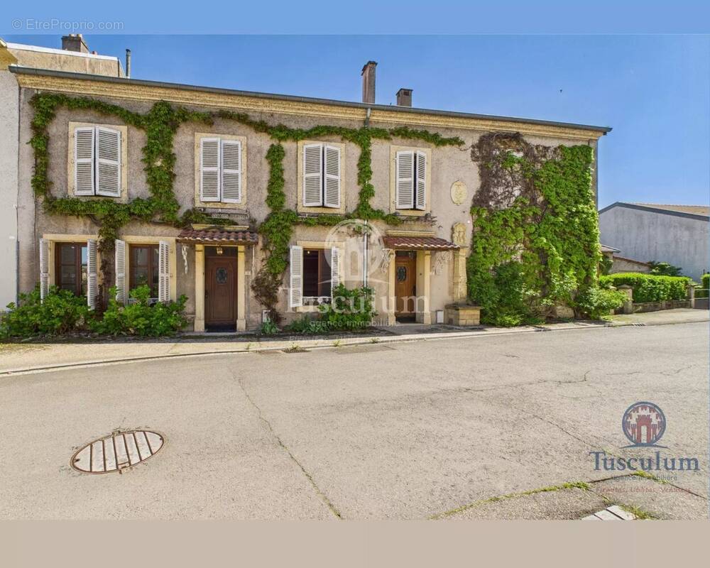 Appartement à BERG-SUR-MOSELLE