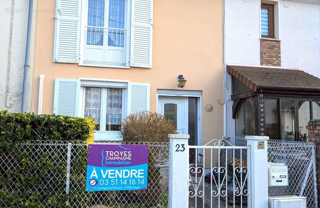 Maison à SAINT-ANDRE-LES-VERGERS