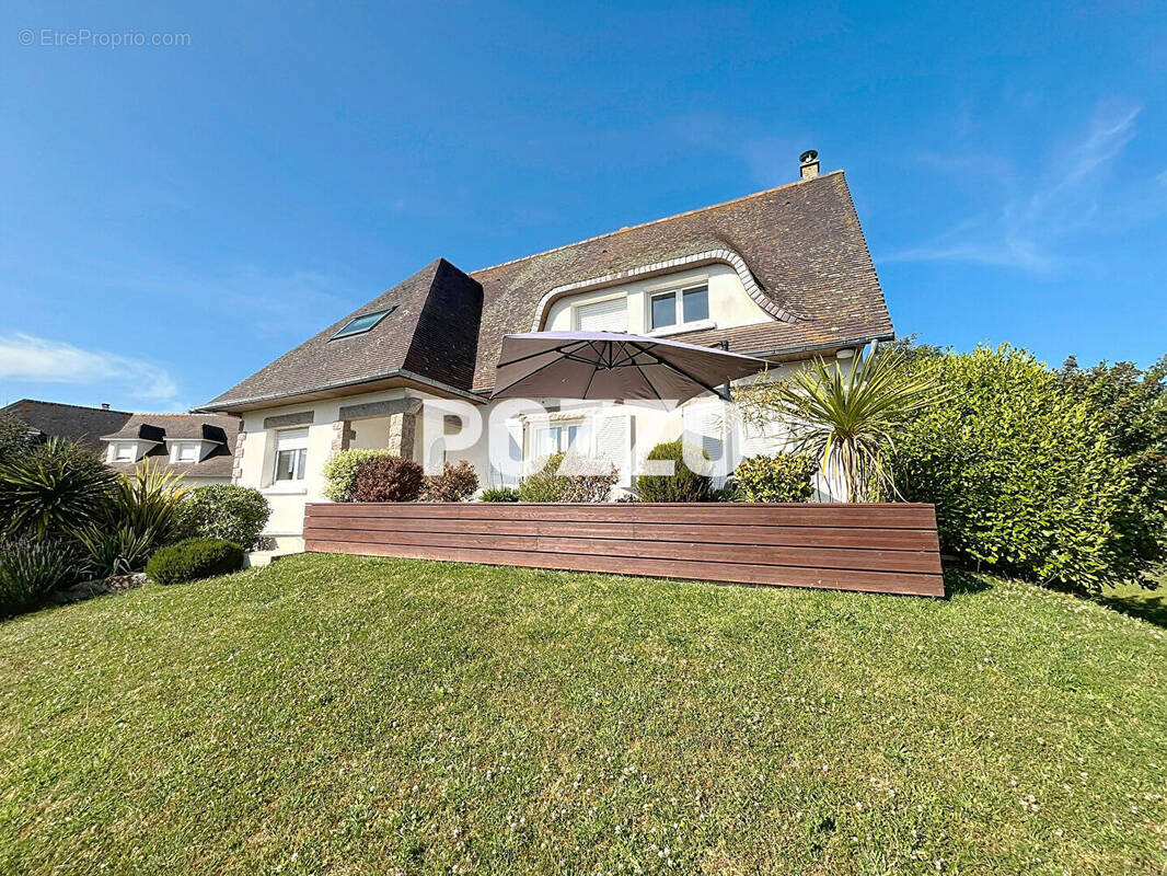 Maison à SAINT-PAIR-SUR-MER
