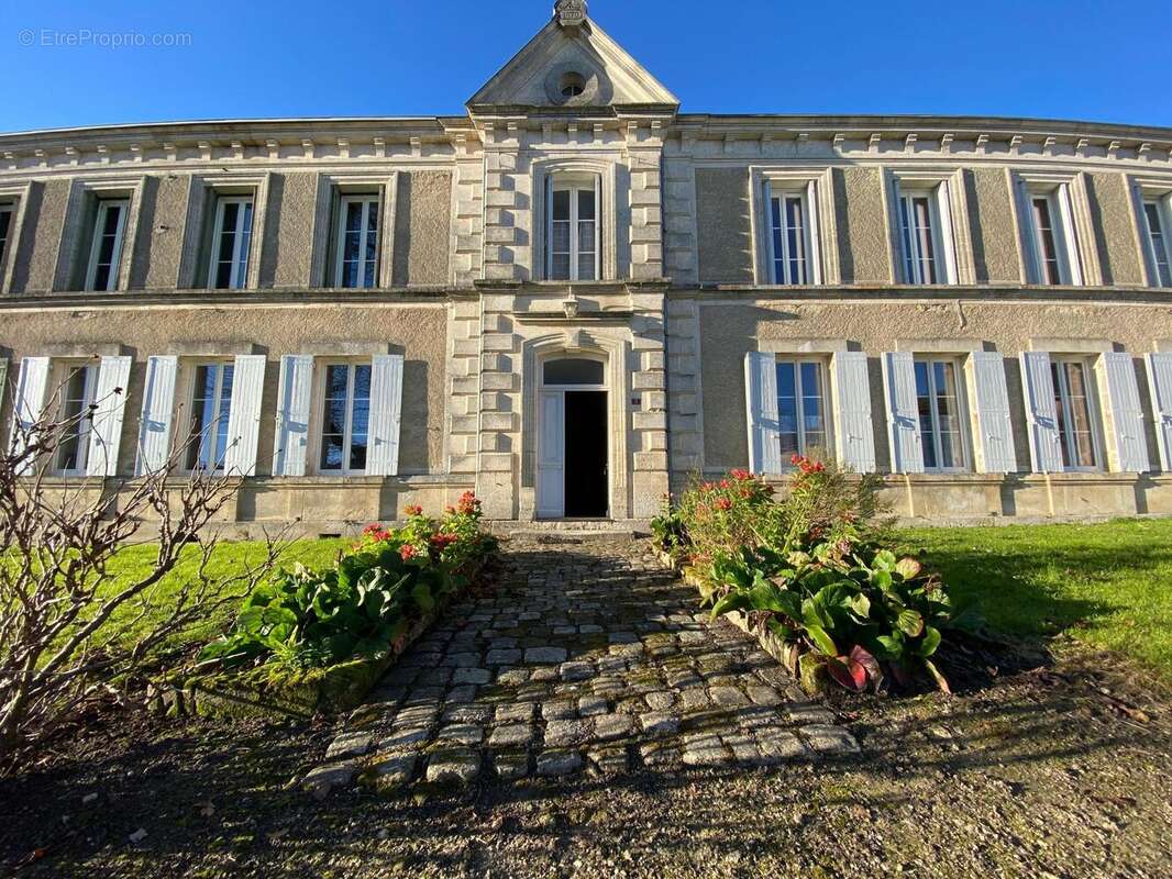 Photo 3 - Maison à CHALAIS