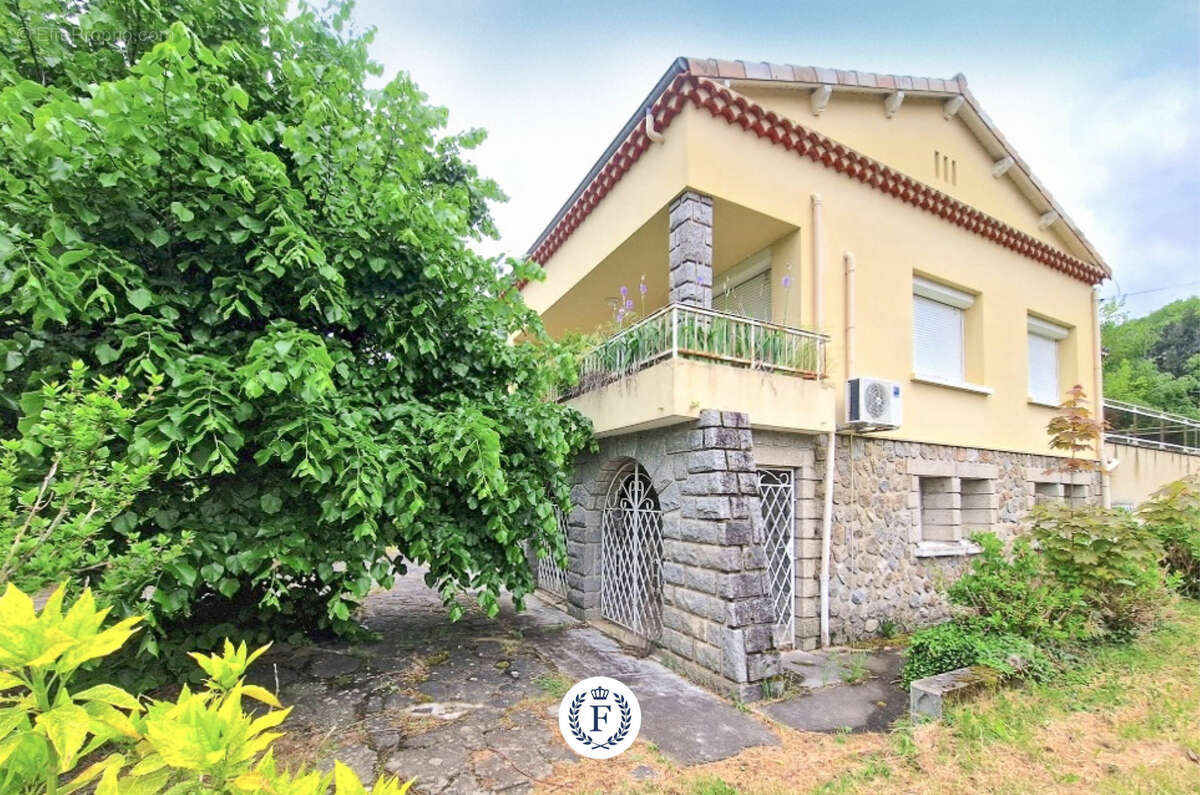 Maison à LE CHEYLARD