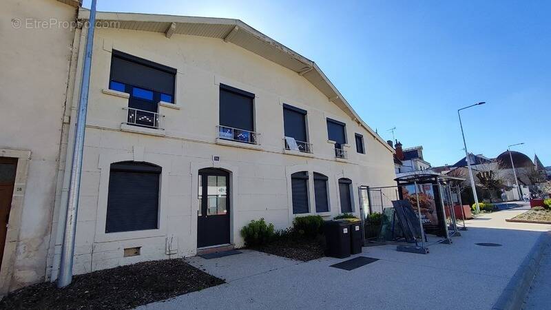 Appartement à PLOMBIERES-LES-DIJON