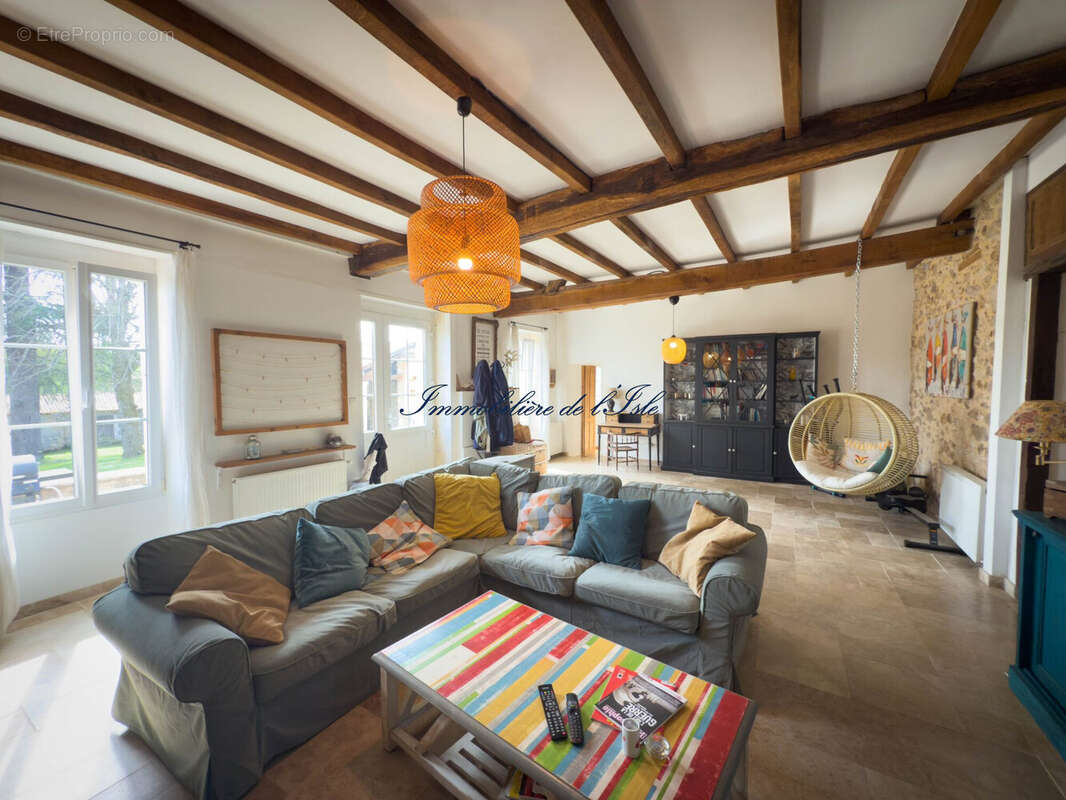 Maison à ISSAC