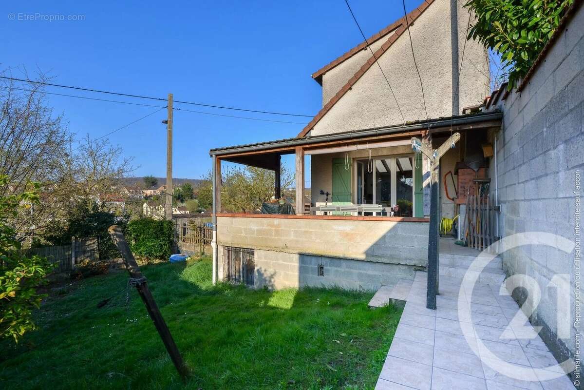 Maison à LA FRETTE-SUR-SEINE