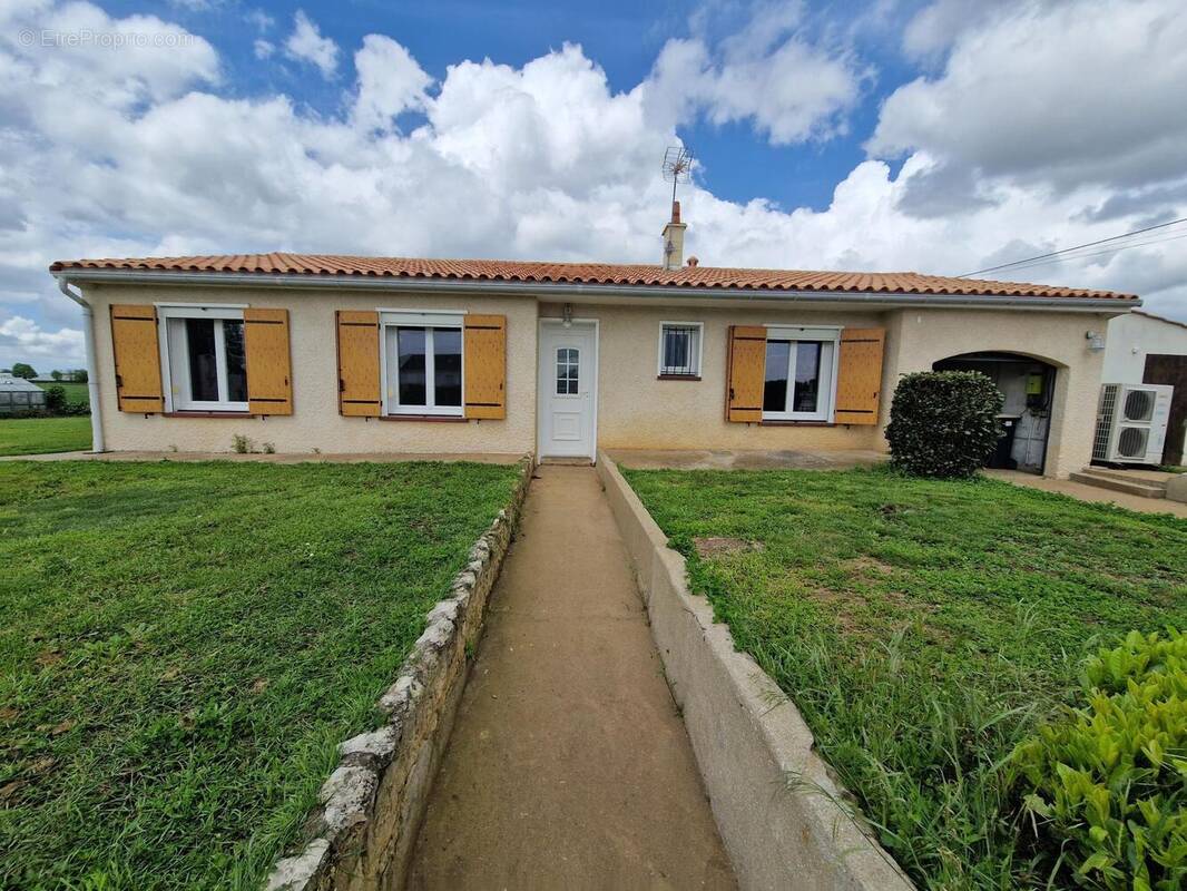 Photo 1 - Maison à FONTAINES