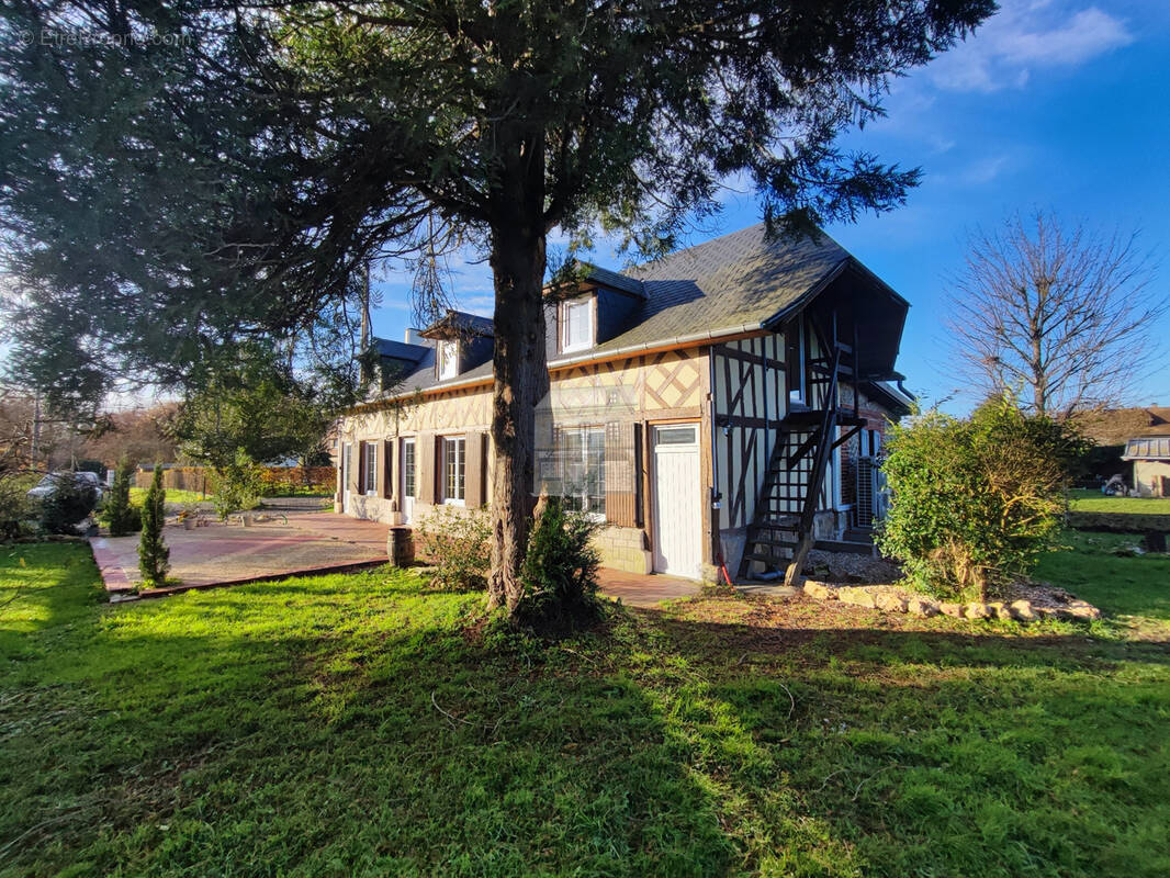 Maison à BEAUMONT-LE-ROGER