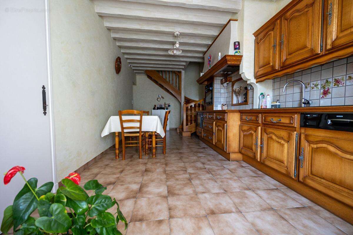 Maison à VIOLAY
