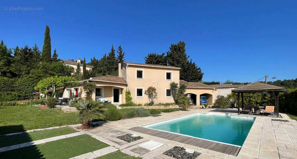 Maison à JONQUERETTES