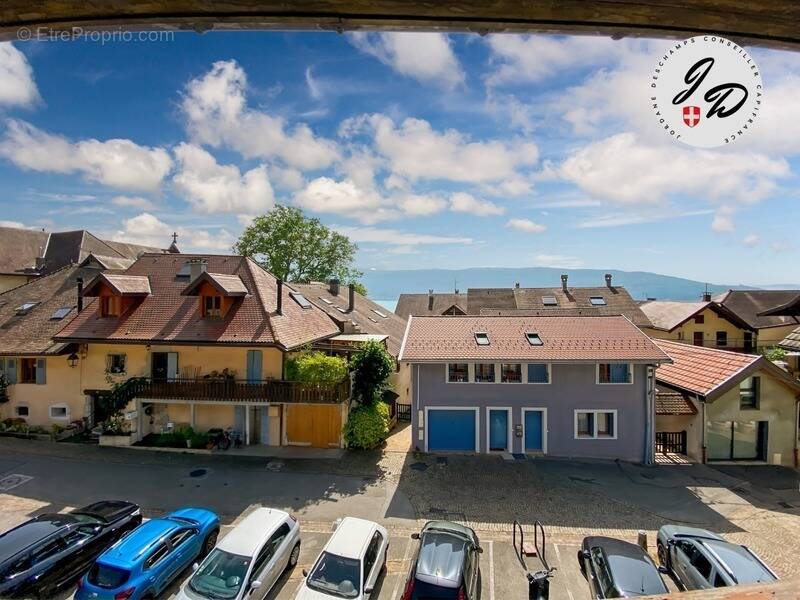 Appartement à VEYRIER-DU-LAC