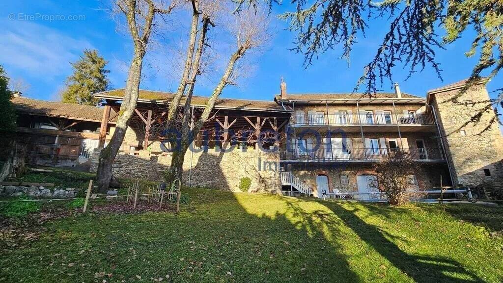 Maison à RIVES