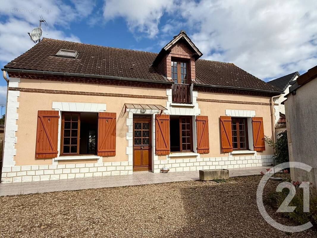 Maison à EZY-SUR-EURE
