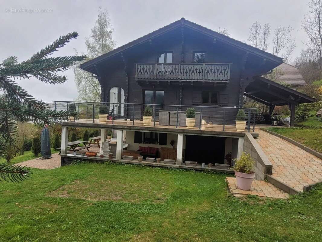 Maison à CHEVENOZ