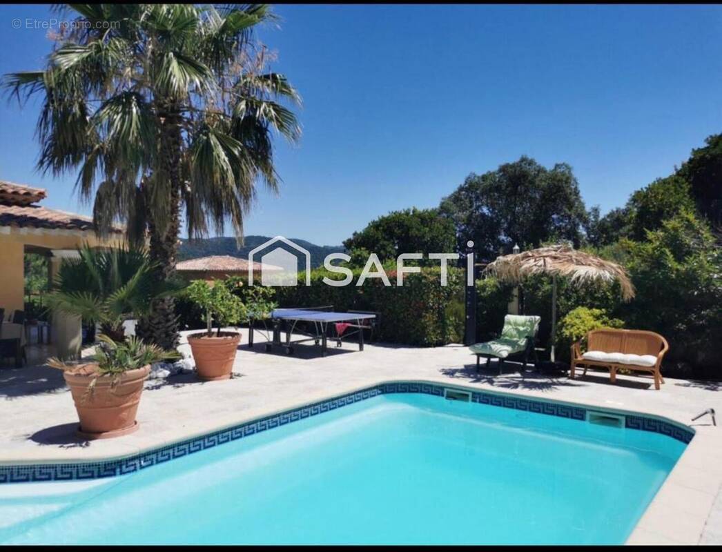 Photo 1 - Maison à LES ADRETS-DE-L&#039;ESTEREL