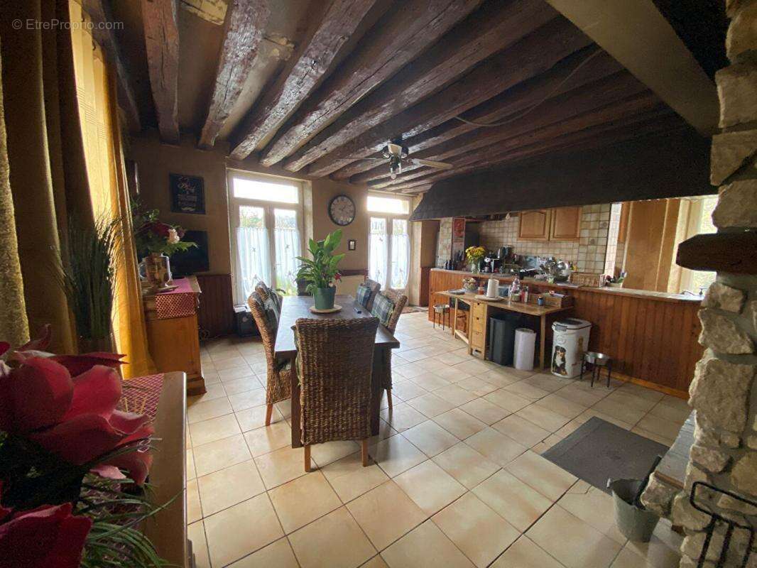 Maison à ORRY-LA-VILLE