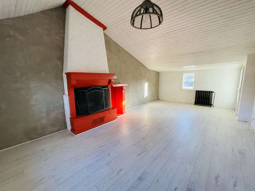 Maison à MIGNALOUX-BEAUVOIR