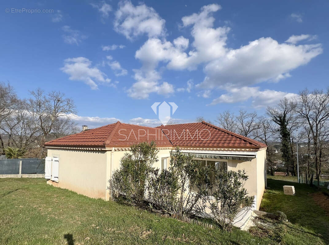 Maison à DAMPNIAT
