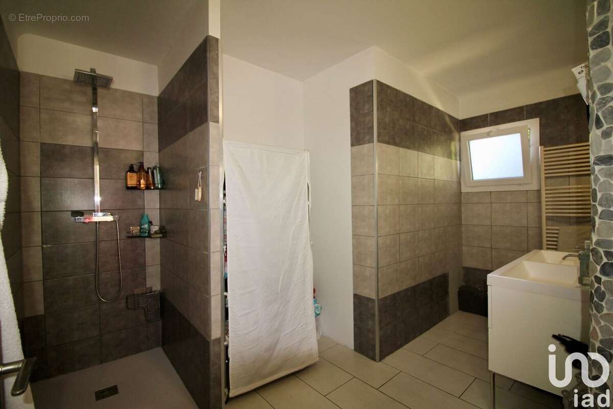Photo 8 - Appartement à SAINT-LAURENT-DU-VAR