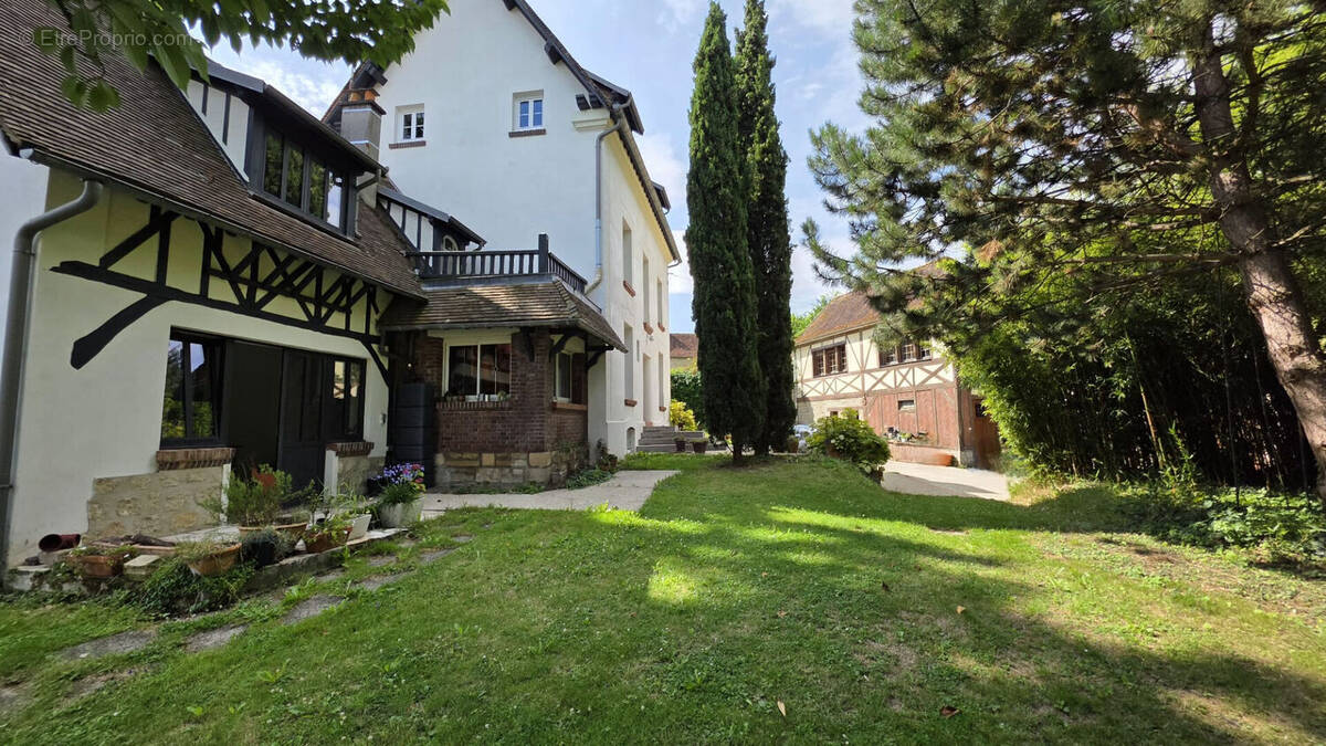 Maison à VIARMES