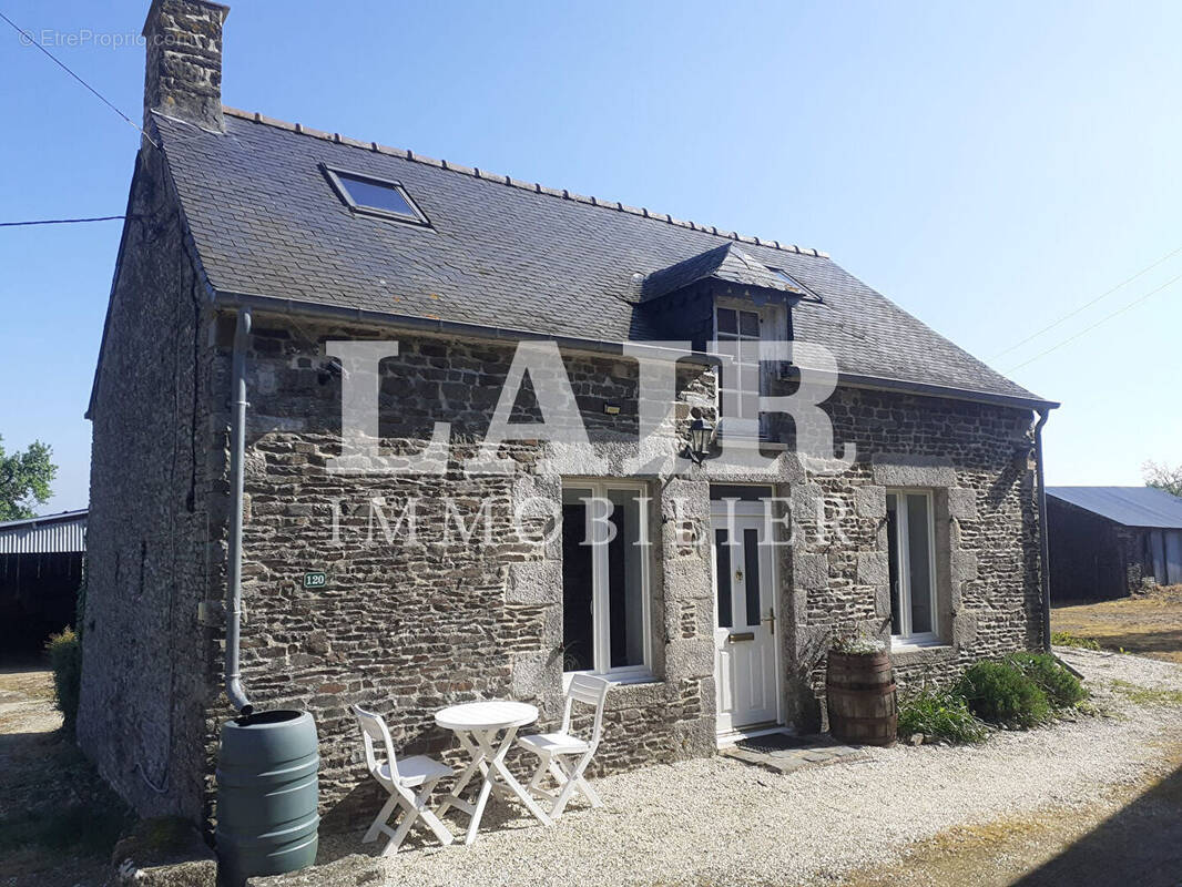Maison à SAINT-AIGNAN-DE-COUPTRAIN