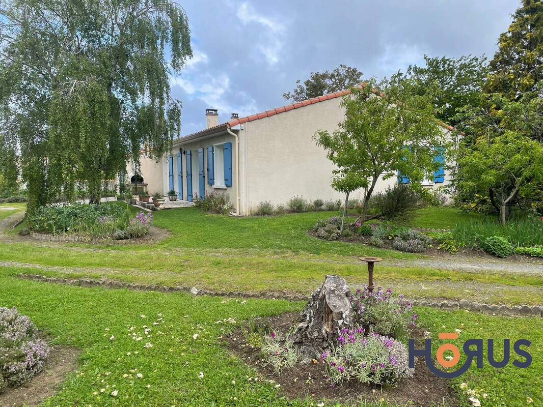 Maison à VAUX-SUR-MER
