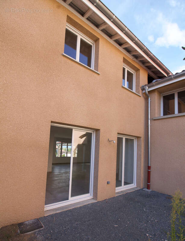 Maison à MESSIMY-SUR-SAONE