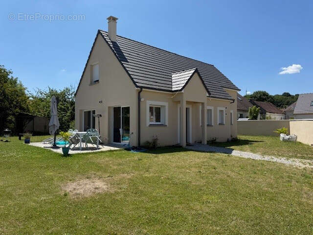 Maison à THOIRY