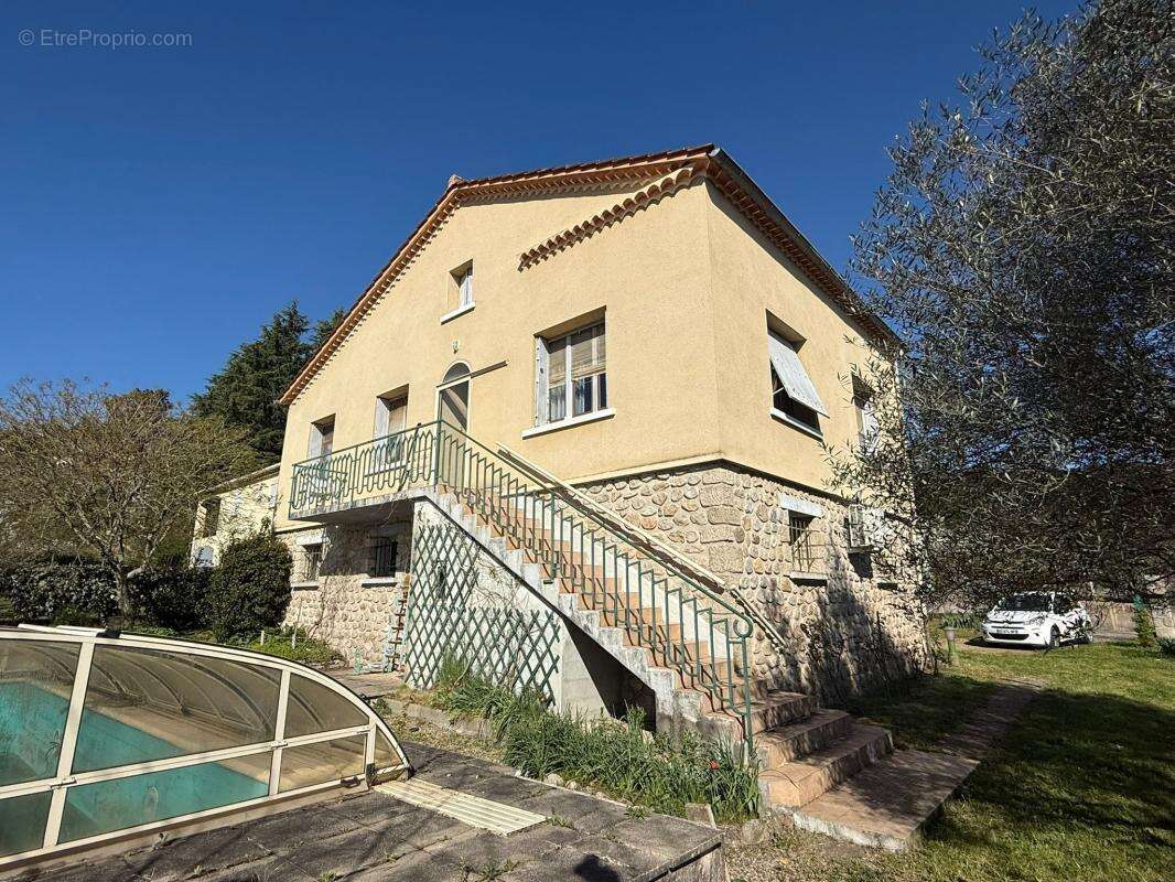 Maison à JOYEUSE