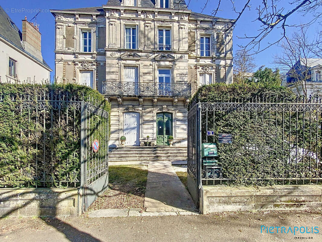 Maison à CHAUMONT