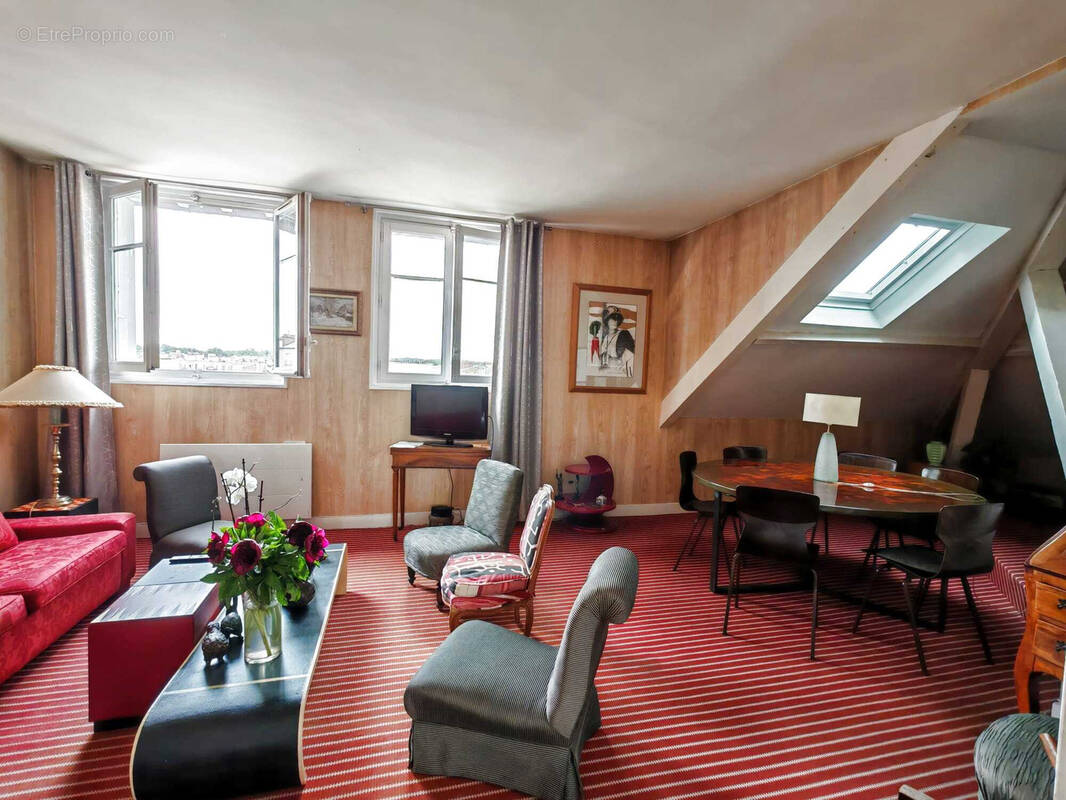 Appartement à VERSAILLES