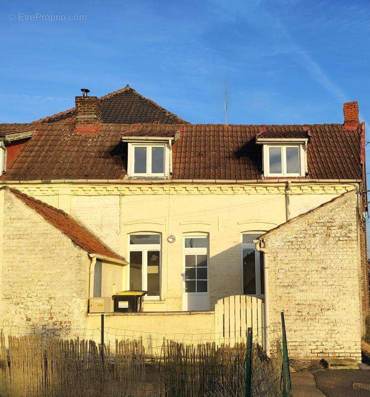 Maison à ISBERGUES