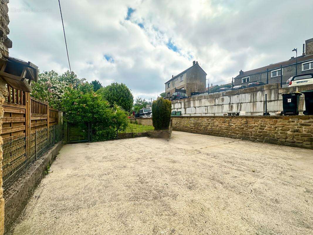 Maison à AIGLEMONT