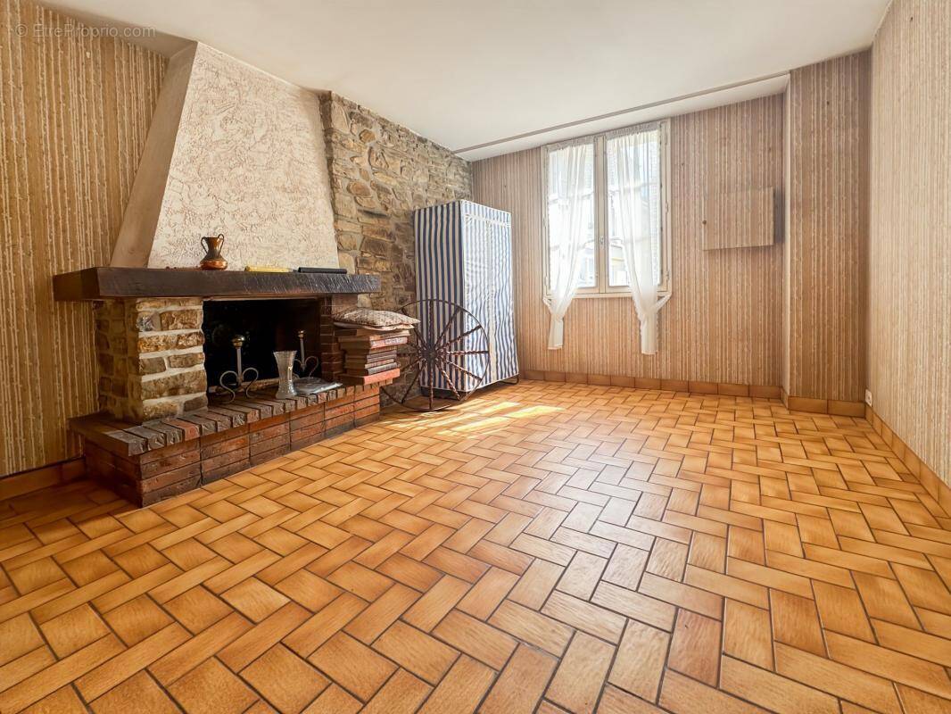 Maison à MARTIGNE-FERCHAUD