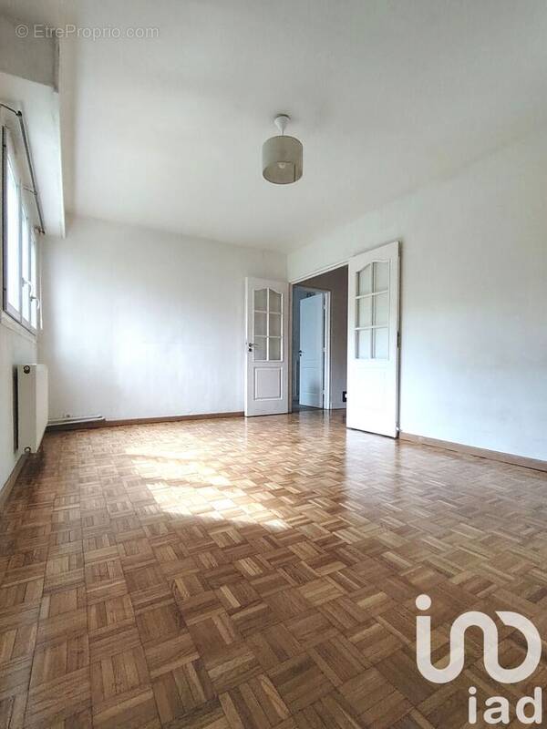 Photo 1 - Appartement à LES ULIS