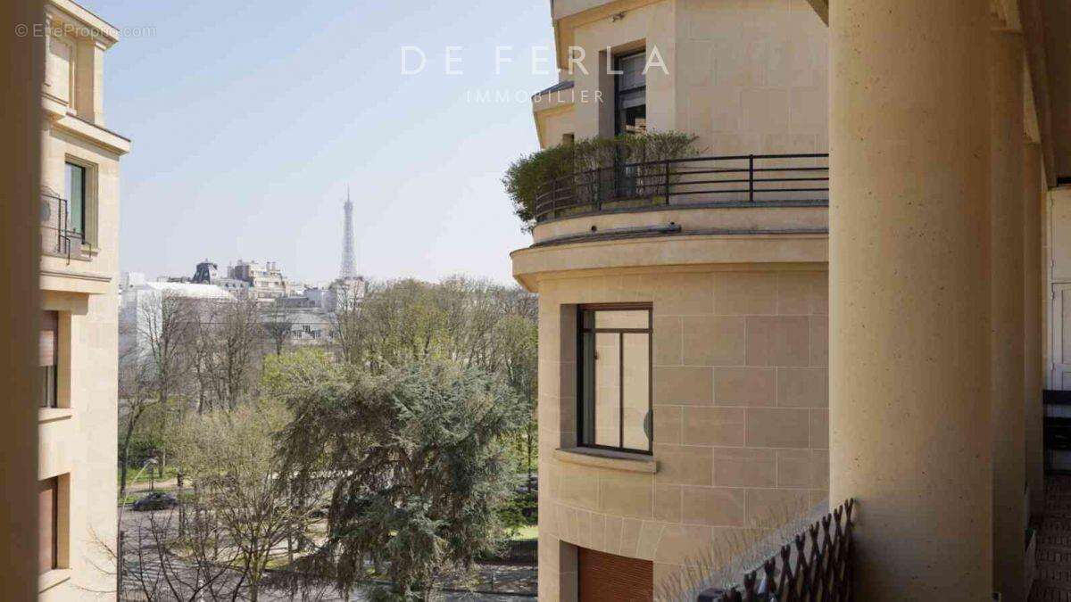 Appartement à PARIS-16E
