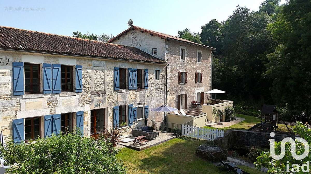 Photo 2 - Maison à BOURG-CHARENTE