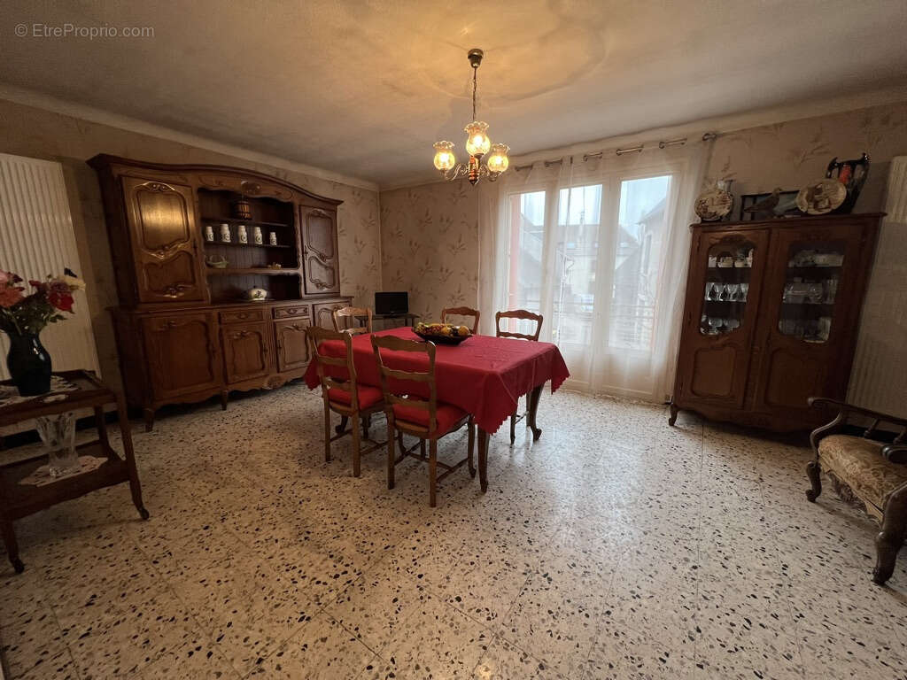 Maison à SAVIGNY-EN-SANCERRE